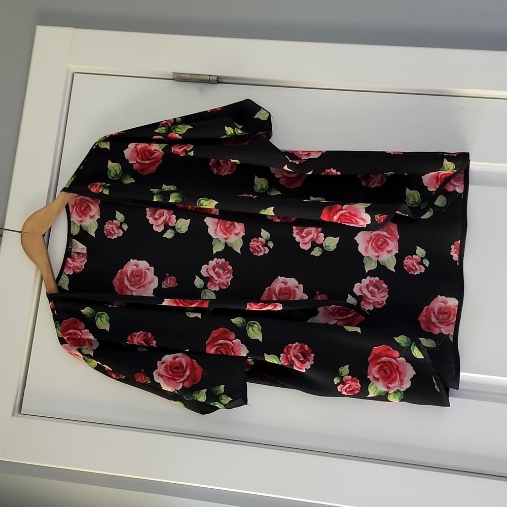 DEB black with red roses open front kimono!